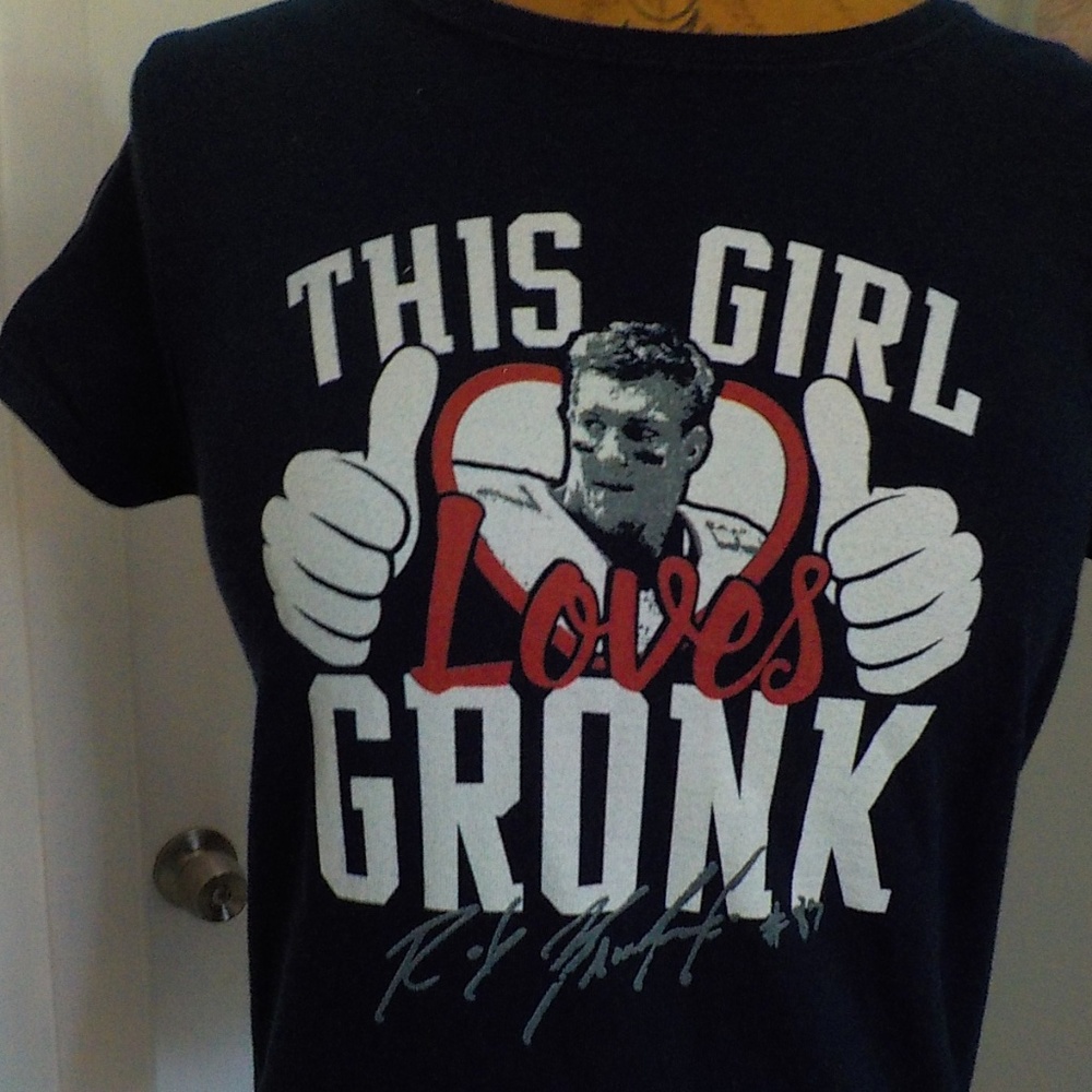 "This Girl Loves Gronk" Tee (Tampa Bay's #87)